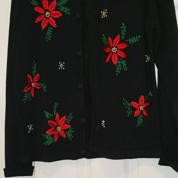White stag black poinsetta button down cardigan Sz S (4/6) - Picture 2 of 4